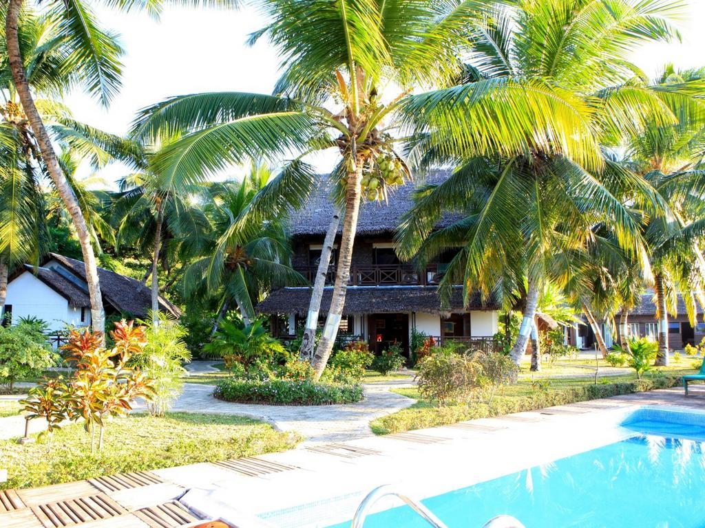 Ylang hôtel Ambondrona  Bagian luar foto