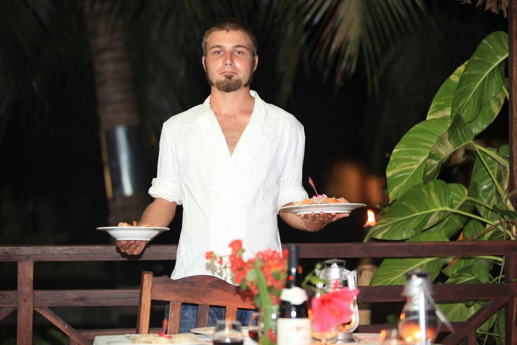 Ylang hôtel Ambondrona  Bagian luar foto