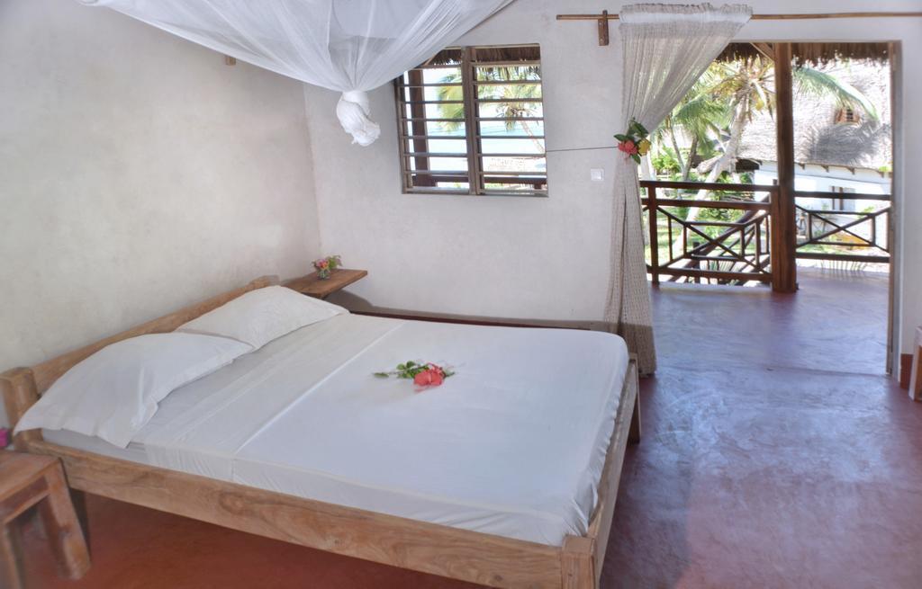 Ylang hôtel Ambondrona  Bagian luar foto