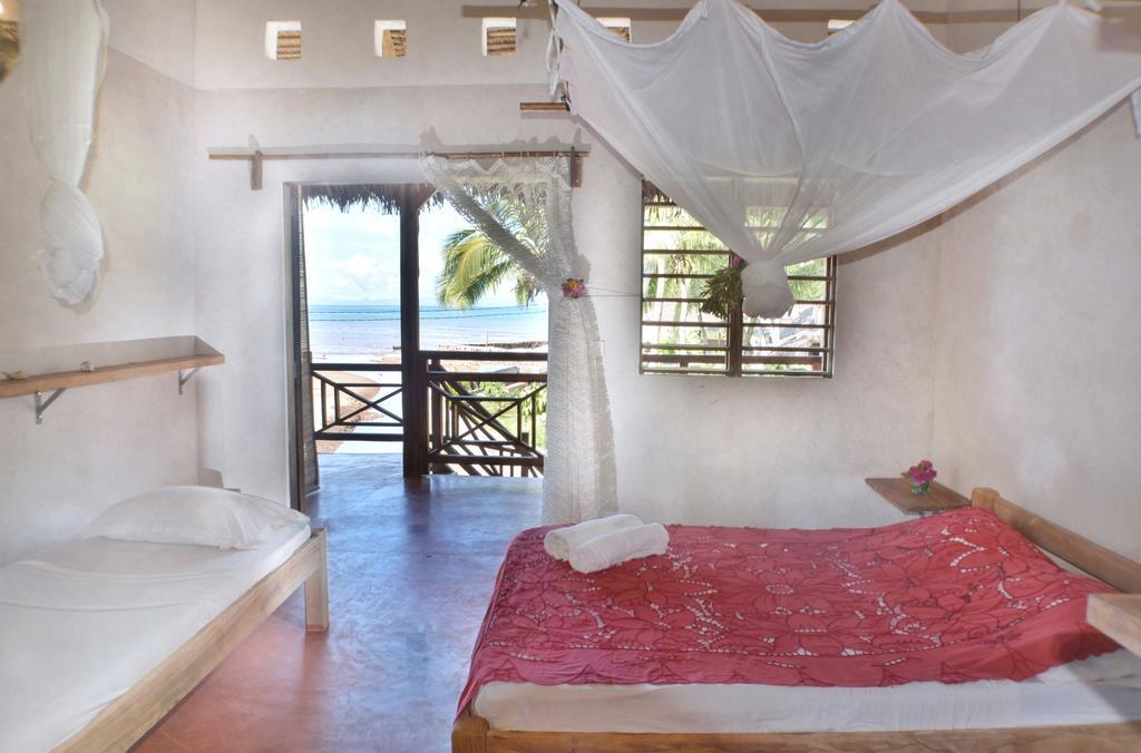 Ylang hôtel Ambondrona  Bagian luar foto