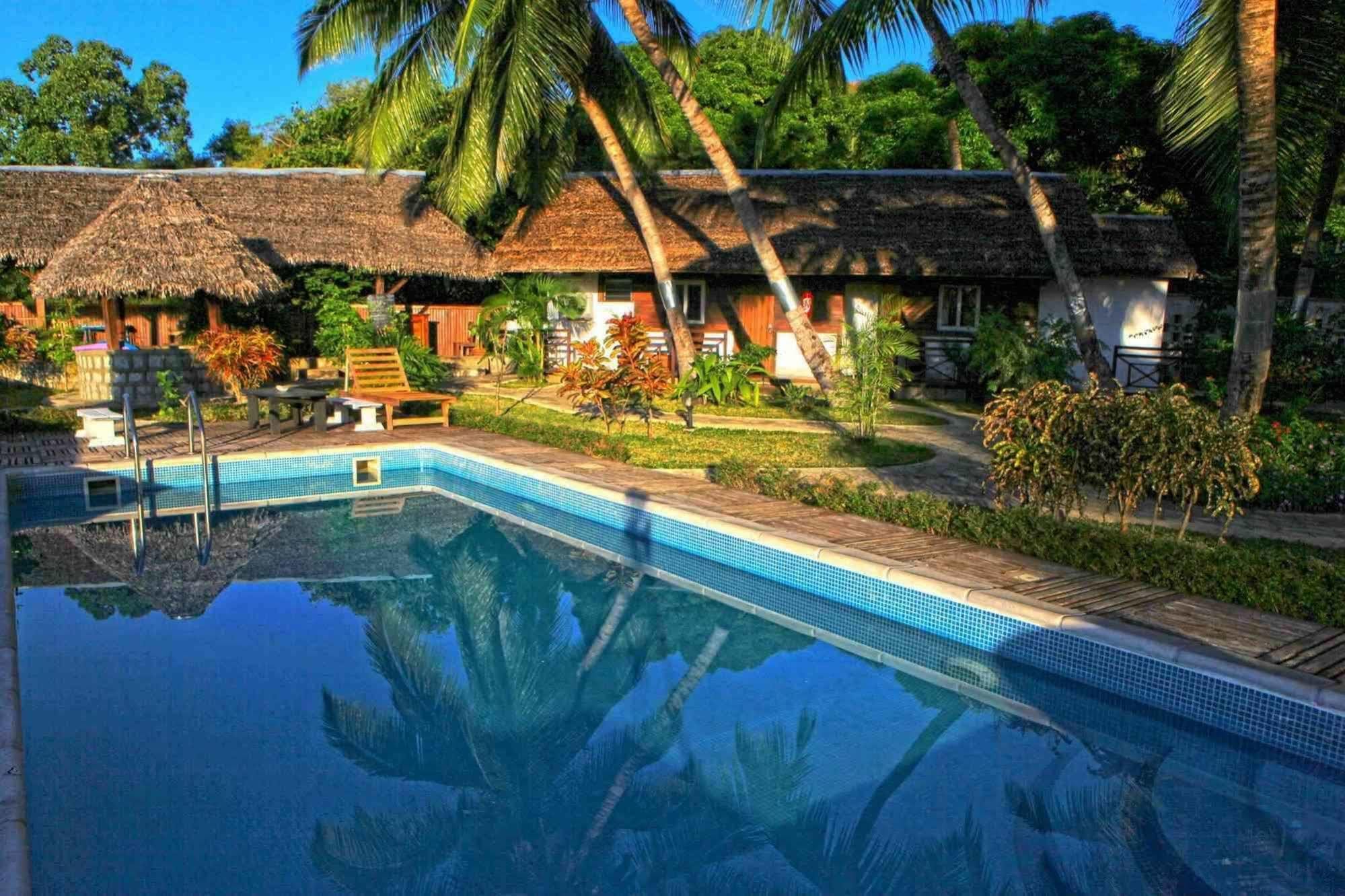 Ylang hôtel Ambondrona  Bagian luar foto